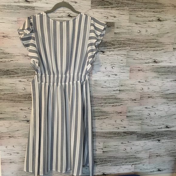 Striped Ruffle trim Belted Dress with Pockets - Picture 6 of 6